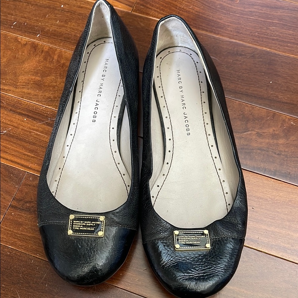 Marc by Marc Jacobs Black Leather Ballet Flats size 39